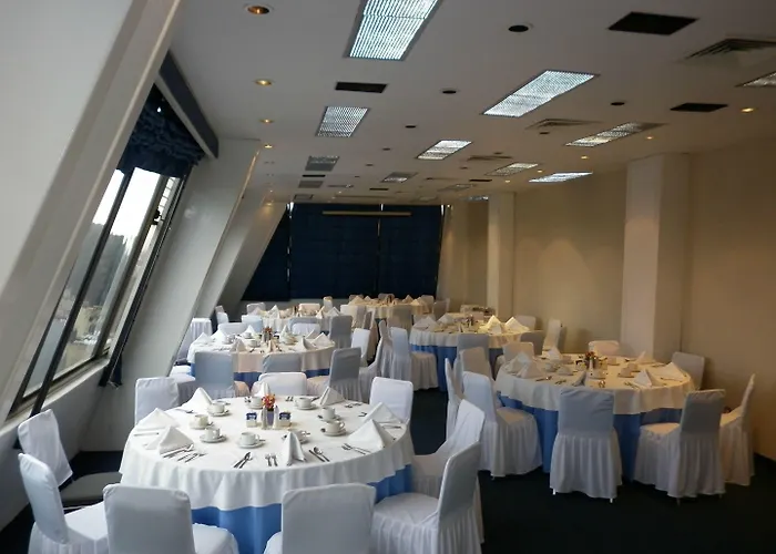 Century Reforma Hotel 4*