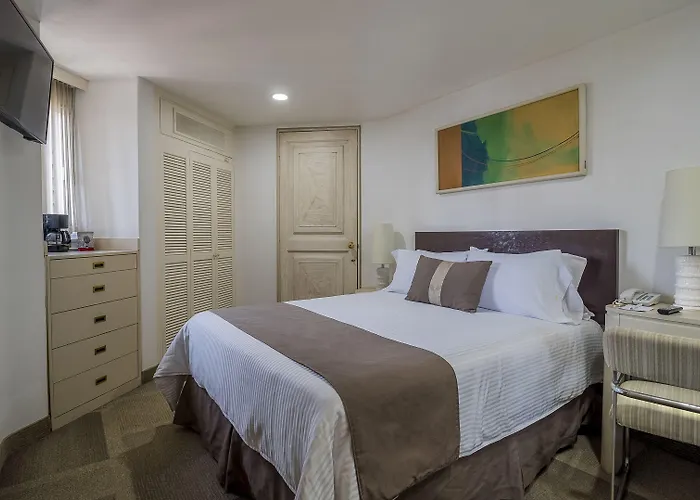 Hotel Century Reforma 4*