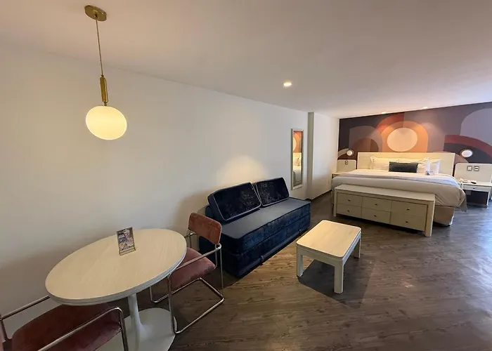 Hotel Century Reforma 4*