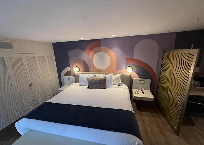 Century Reforma Hotel