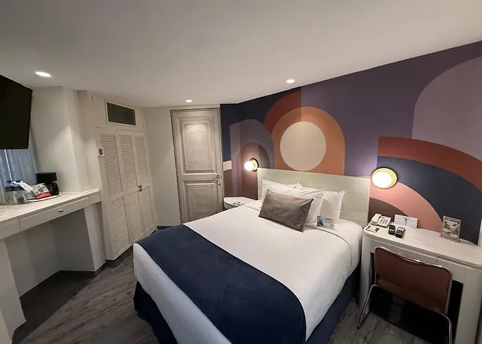 Hotel Century Reforma 4*